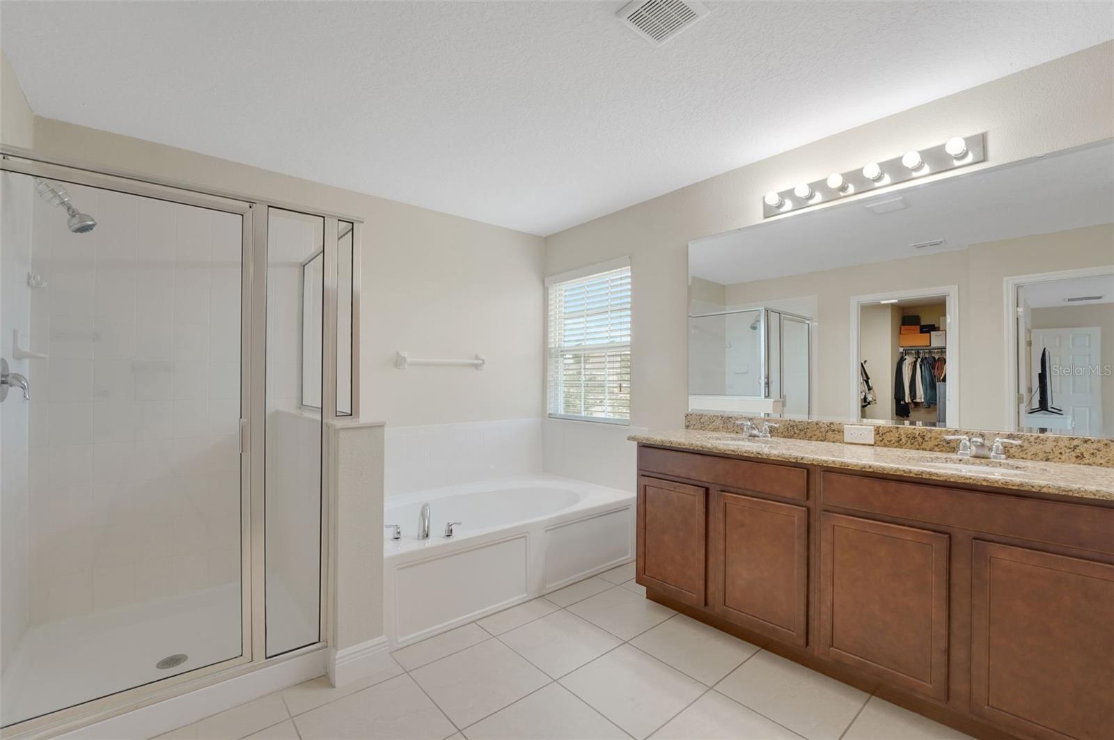 Image 60 of 74 For 14505 Breakwater Way