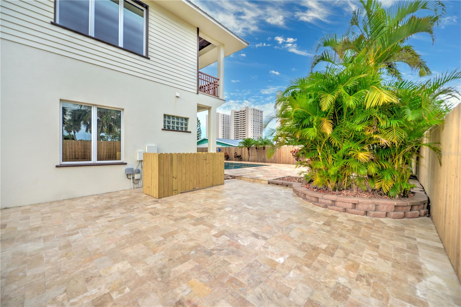 Image 16 of 63 For 108 Broad Avenue