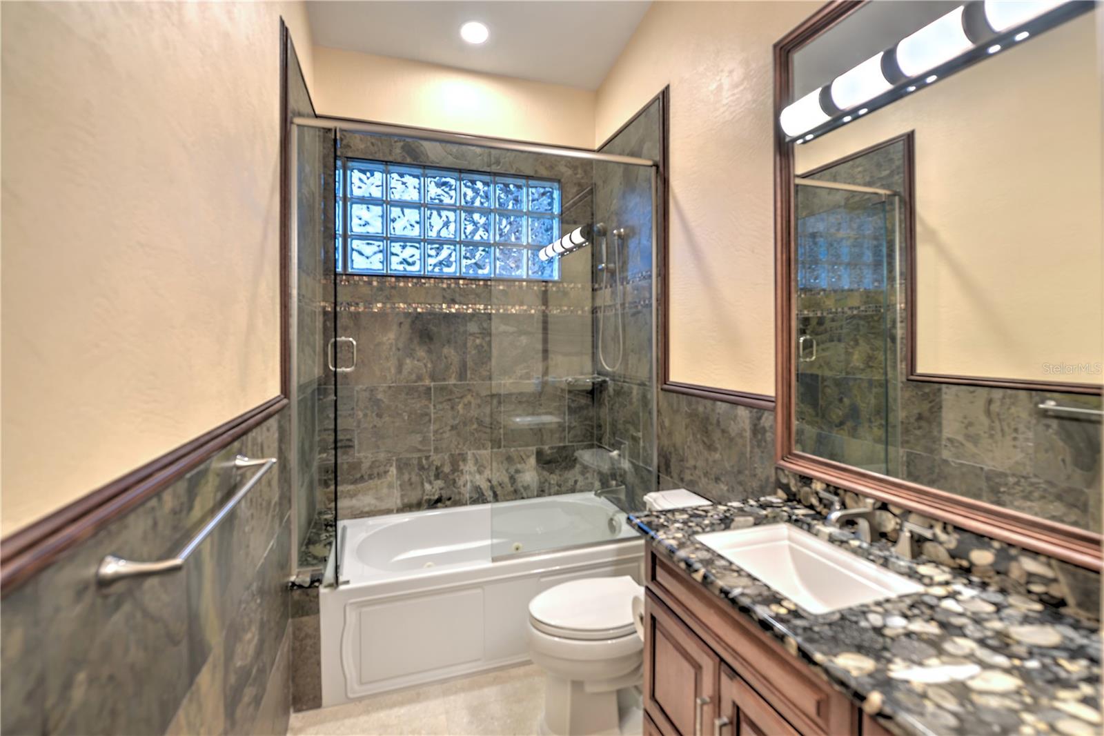 Image 48 of 63 For 108 Broad Avenue