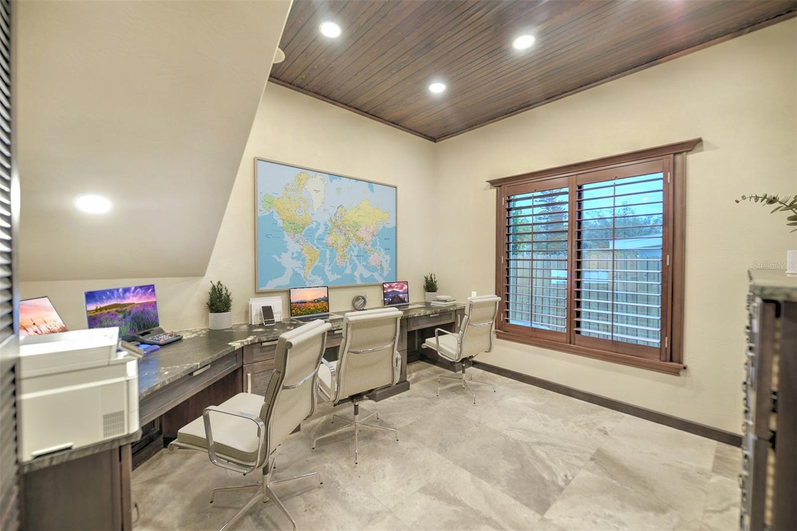 Image 53 of 63 For 108 Broad Avenue