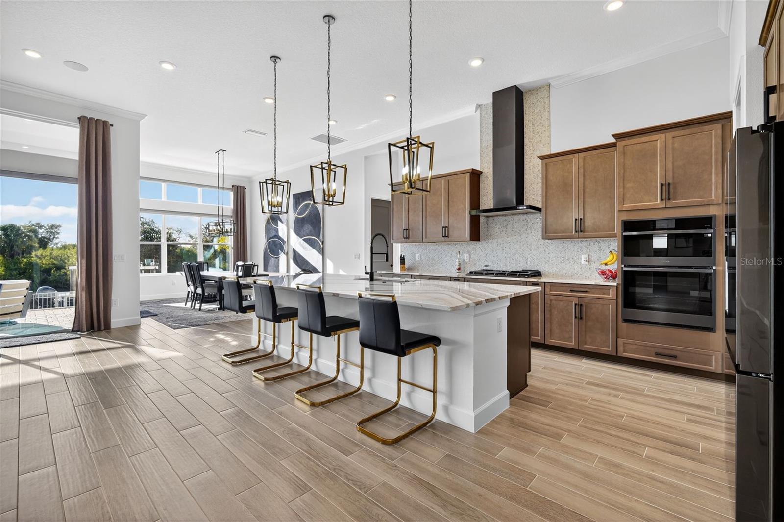 Image 10 of 49 For 1088 Signet Drive