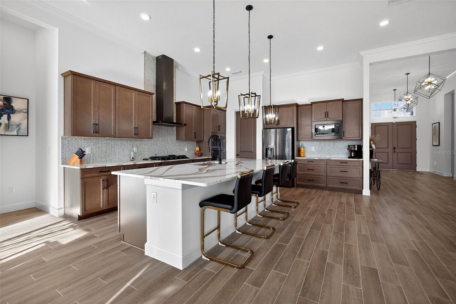 Image 15 of 49 For 1088 Signet Drive