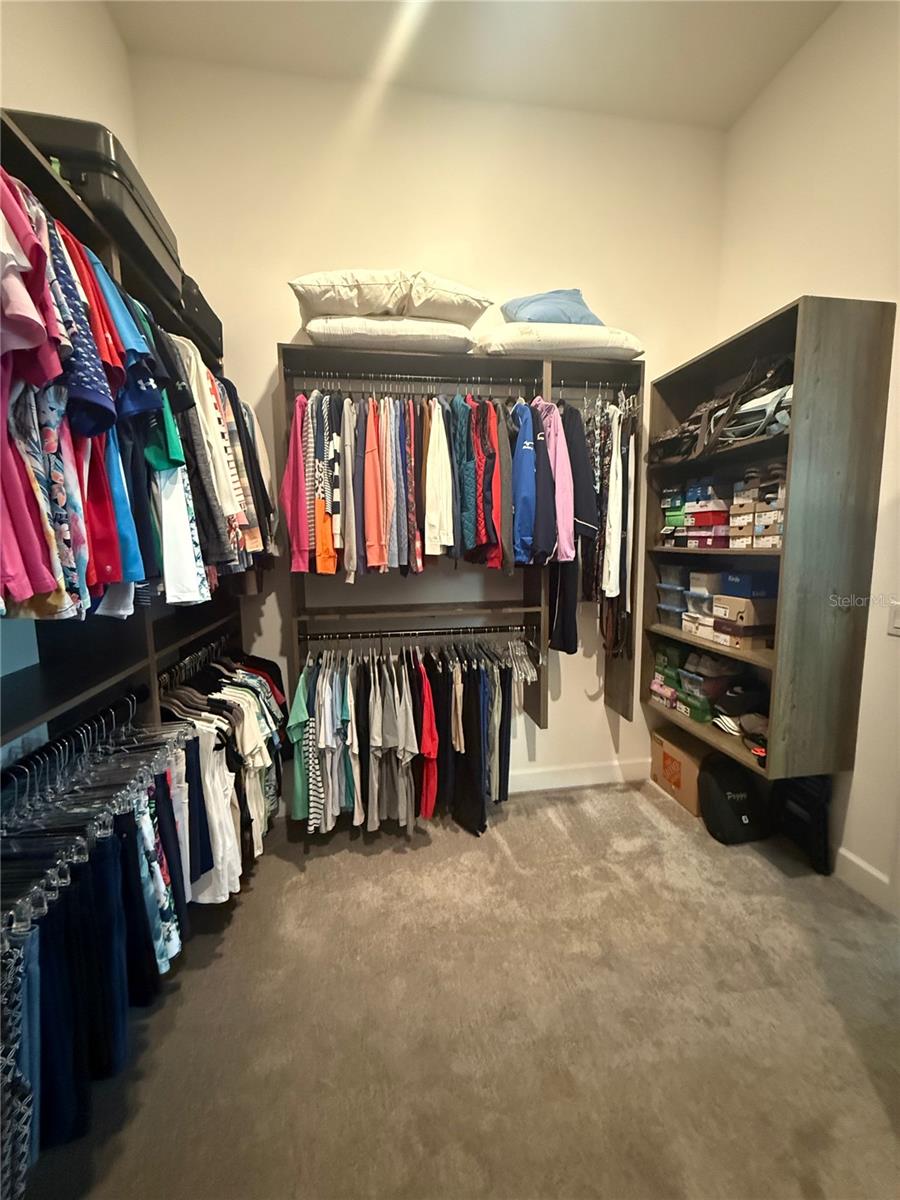 Image 25 of 49 For 1088 Signet Drive