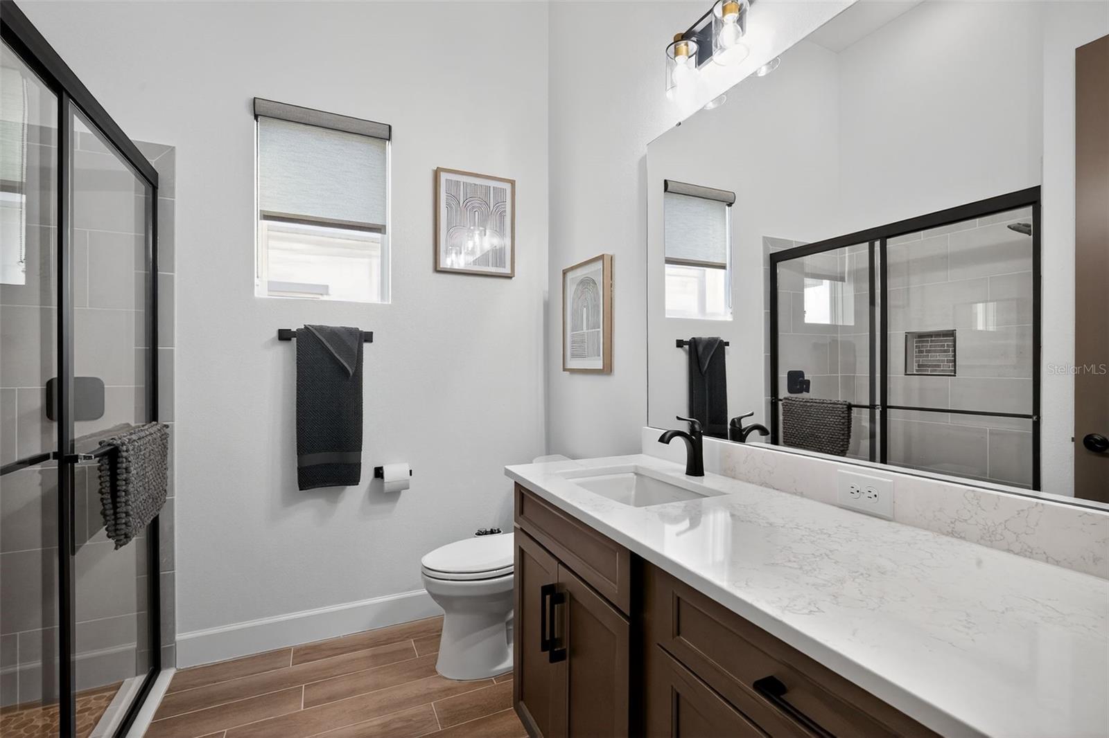 Image 31 of 49 For 1088 Signet Drive