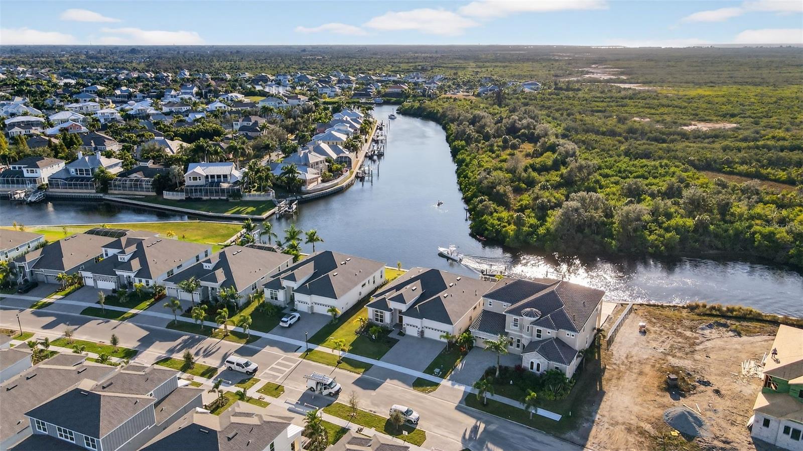 Image 36 of 49 For 1088 Signet Drive