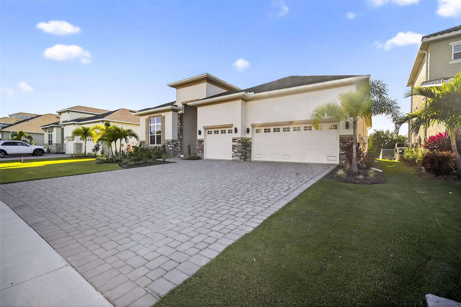 Image 4 of 49 For 1088 Signet Drive