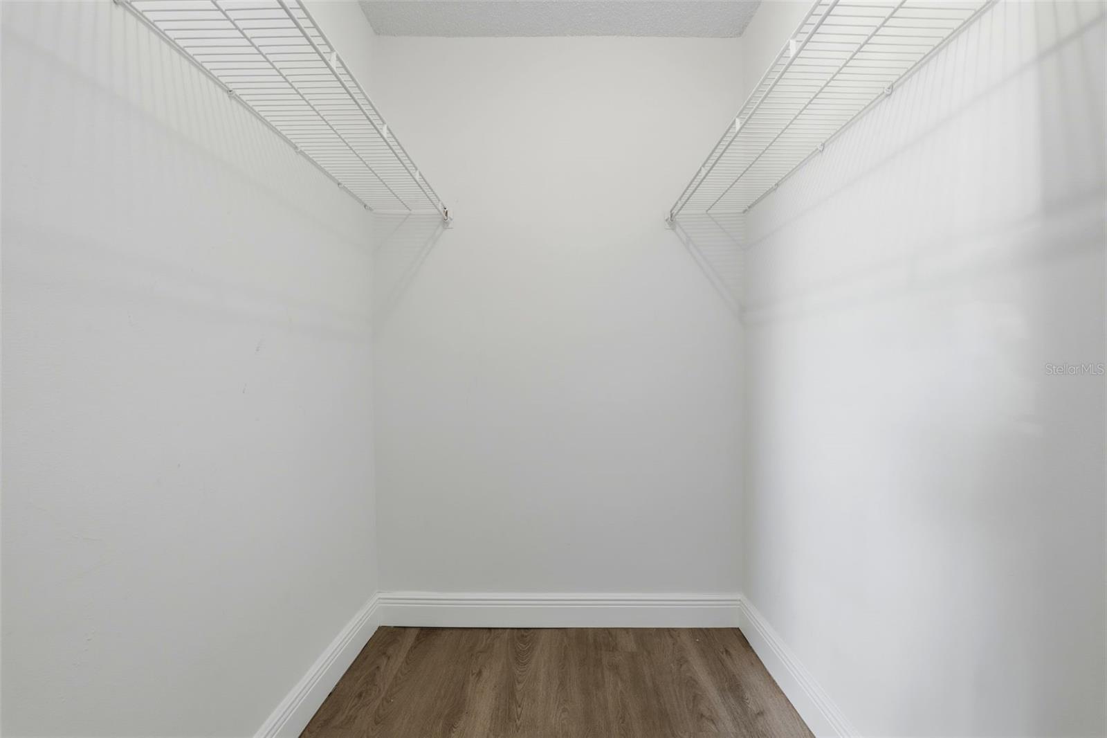 Image 23 of 45 For 1362 Stearman Court 20