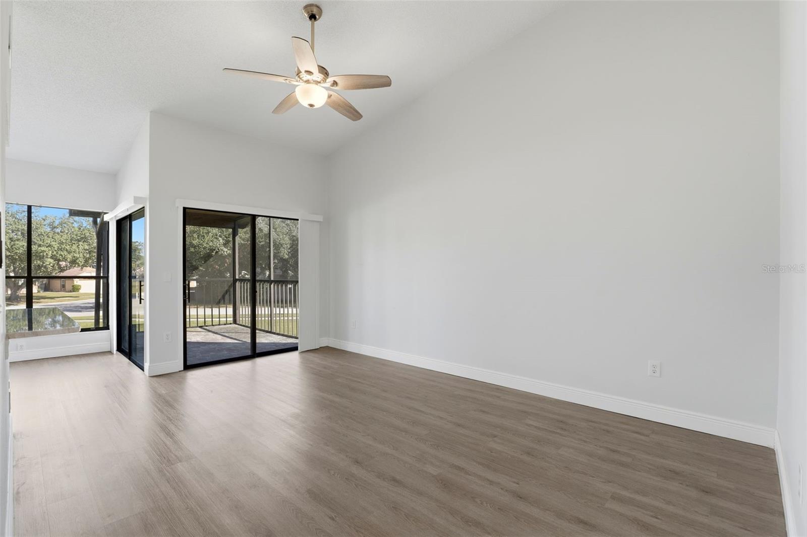 Image 4 of 45 For 1362 Stearman Court 20