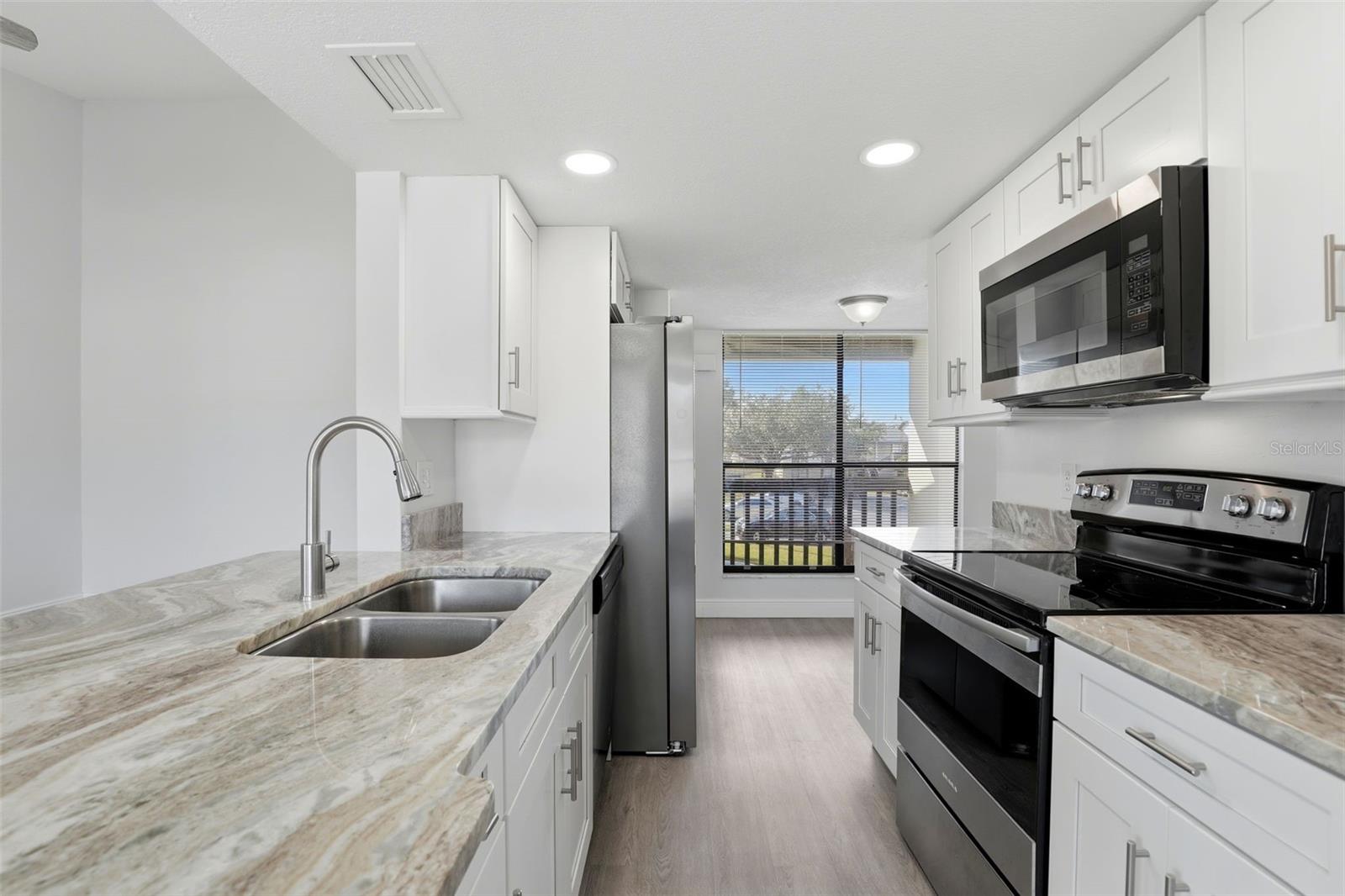 Image 9 of 45 For 1362 Stearman Court 20