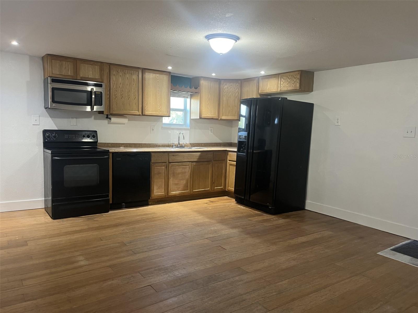 Image 3 of 9 For Address Not Provided