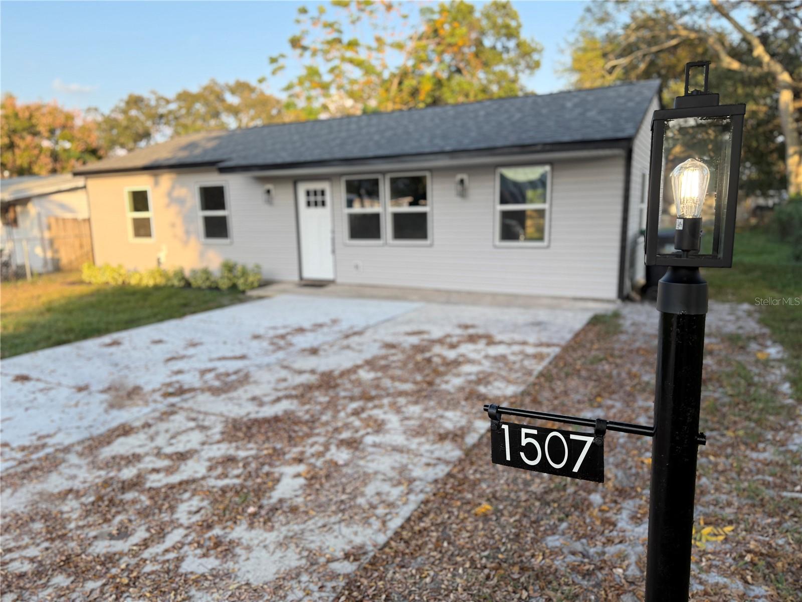 Image 2 of 10 For 1507 Constantine Street