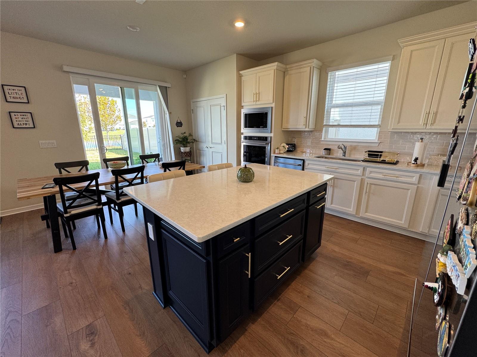 Image 8 of 27 For 2701 Serenity Garden Drive