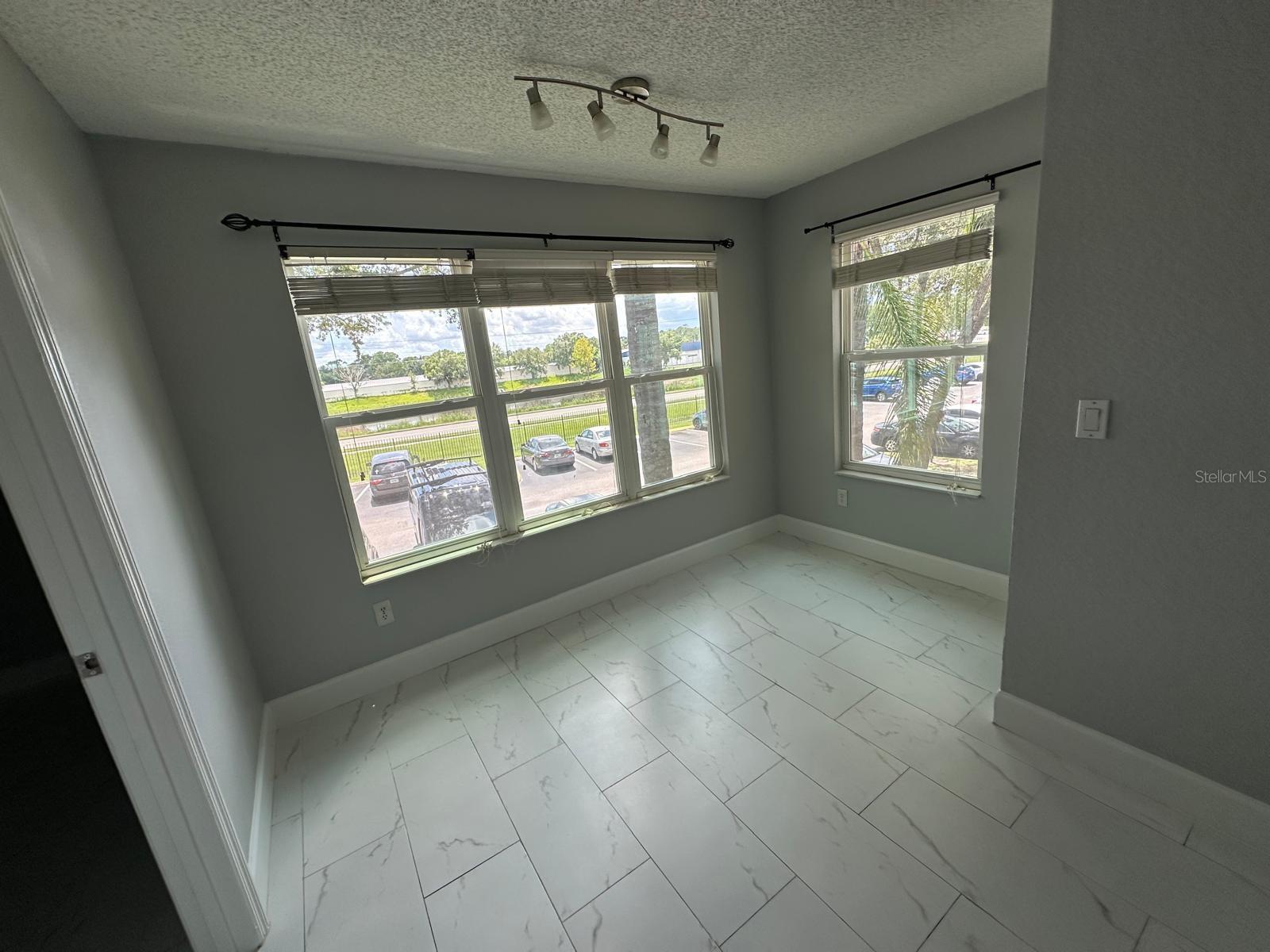 Image 17 of 18 For 5725 Gatlin Avenue 328