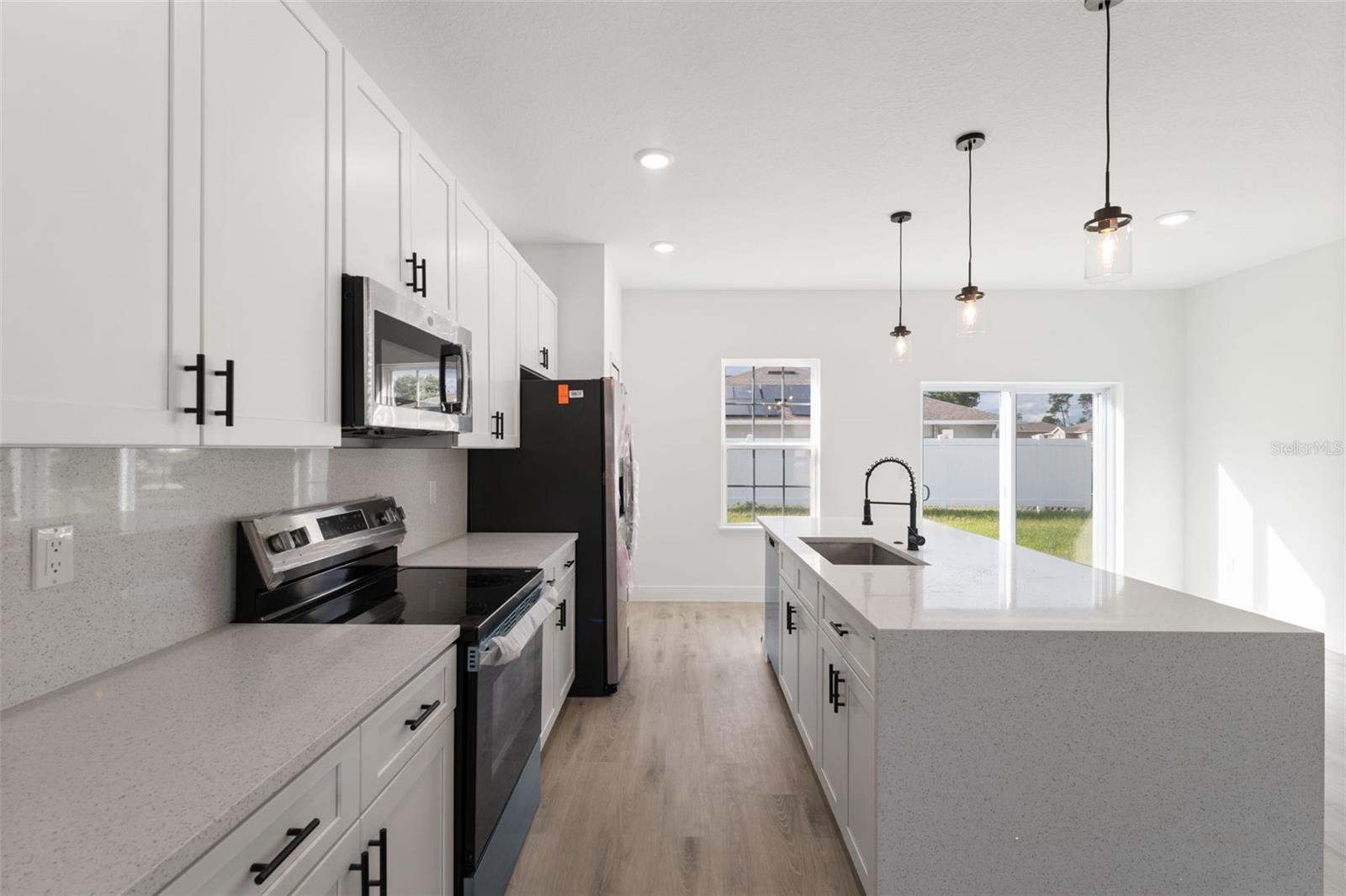 Image 13 of 32 For 2273 158th Street Road