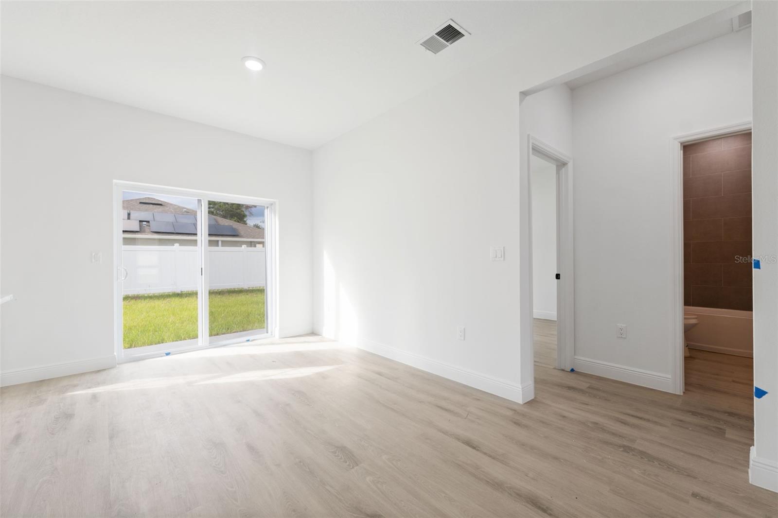 Image 17 of 32 For 2273 158th Street Road