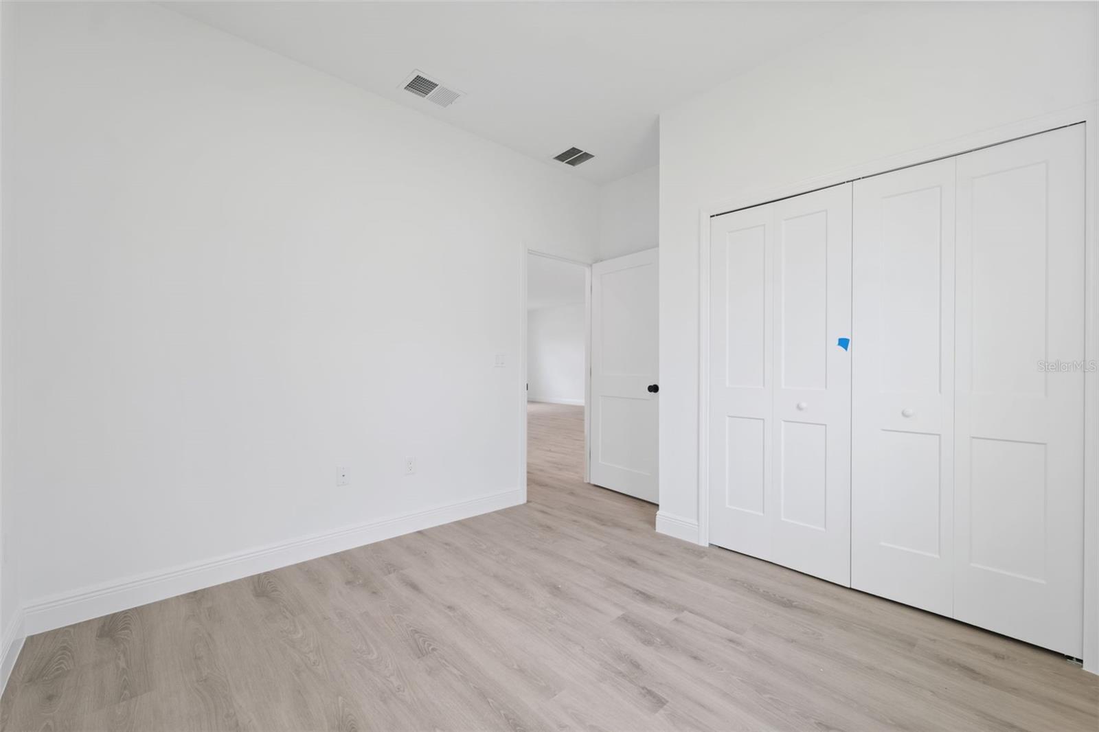 Image 23 of 32 For 2273 158th Street Road