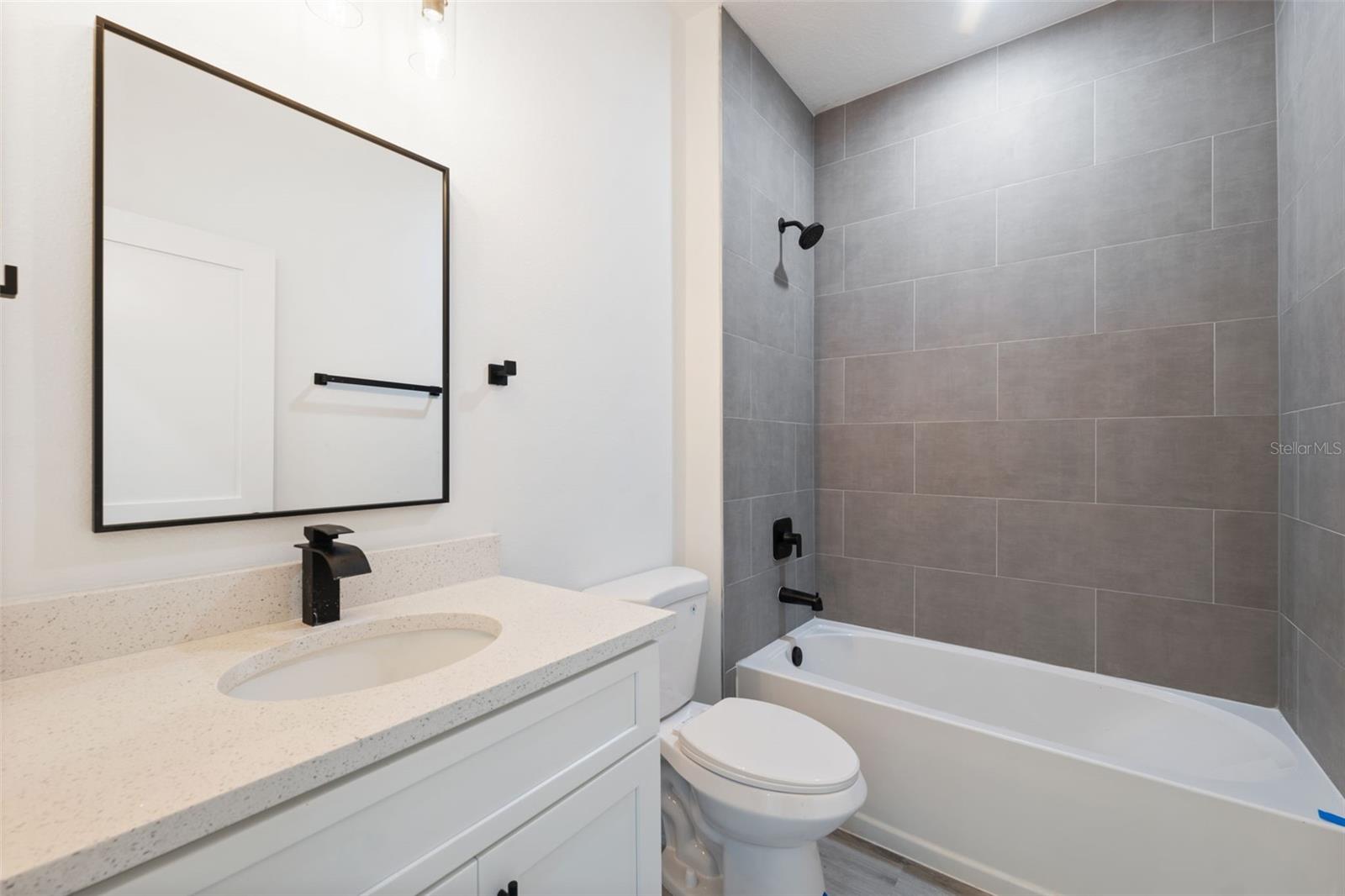 Image 29 of 32 For 2273 158th Street Road