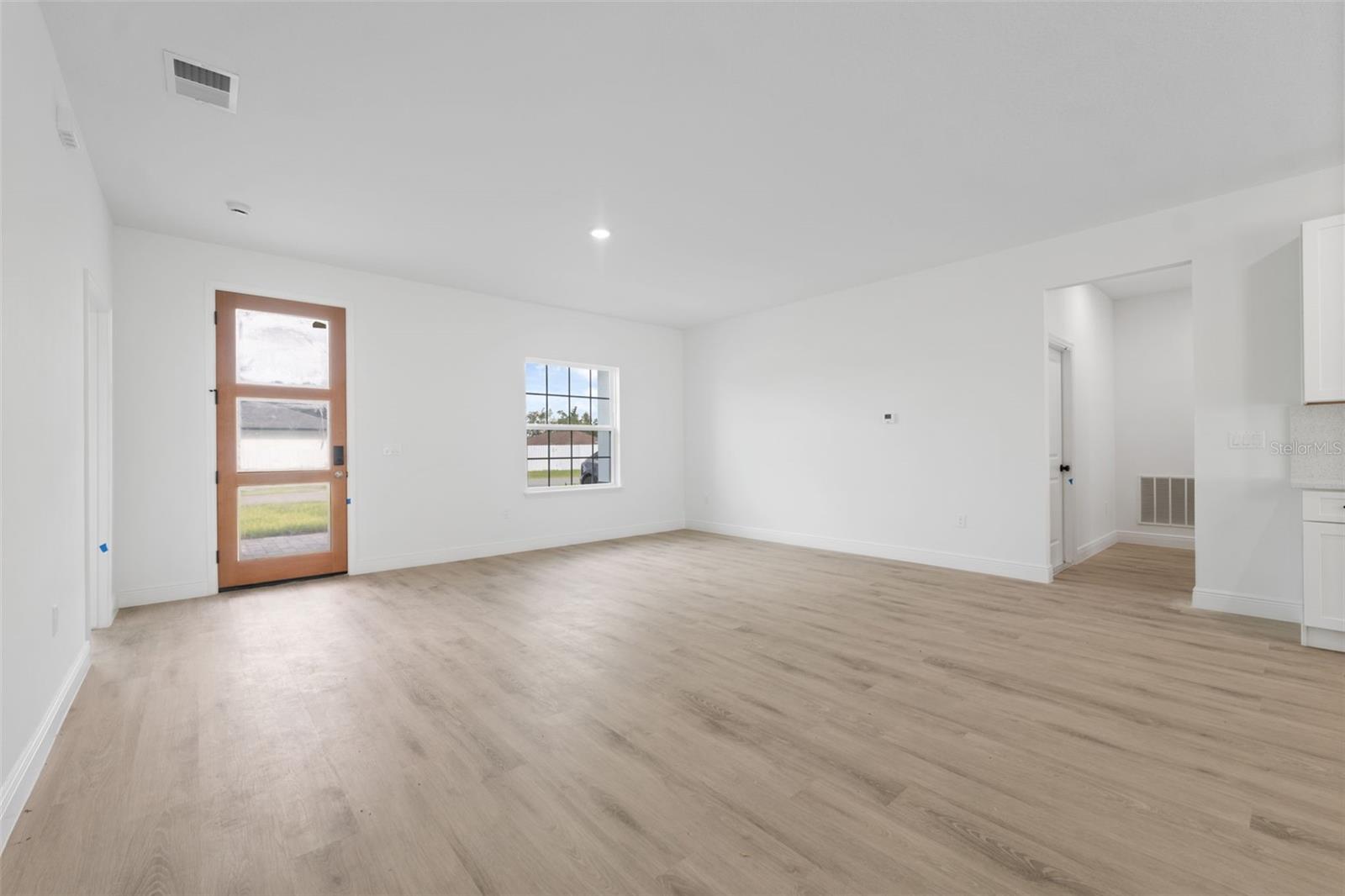 Image 8 of 32 For 2273 158th Street Road