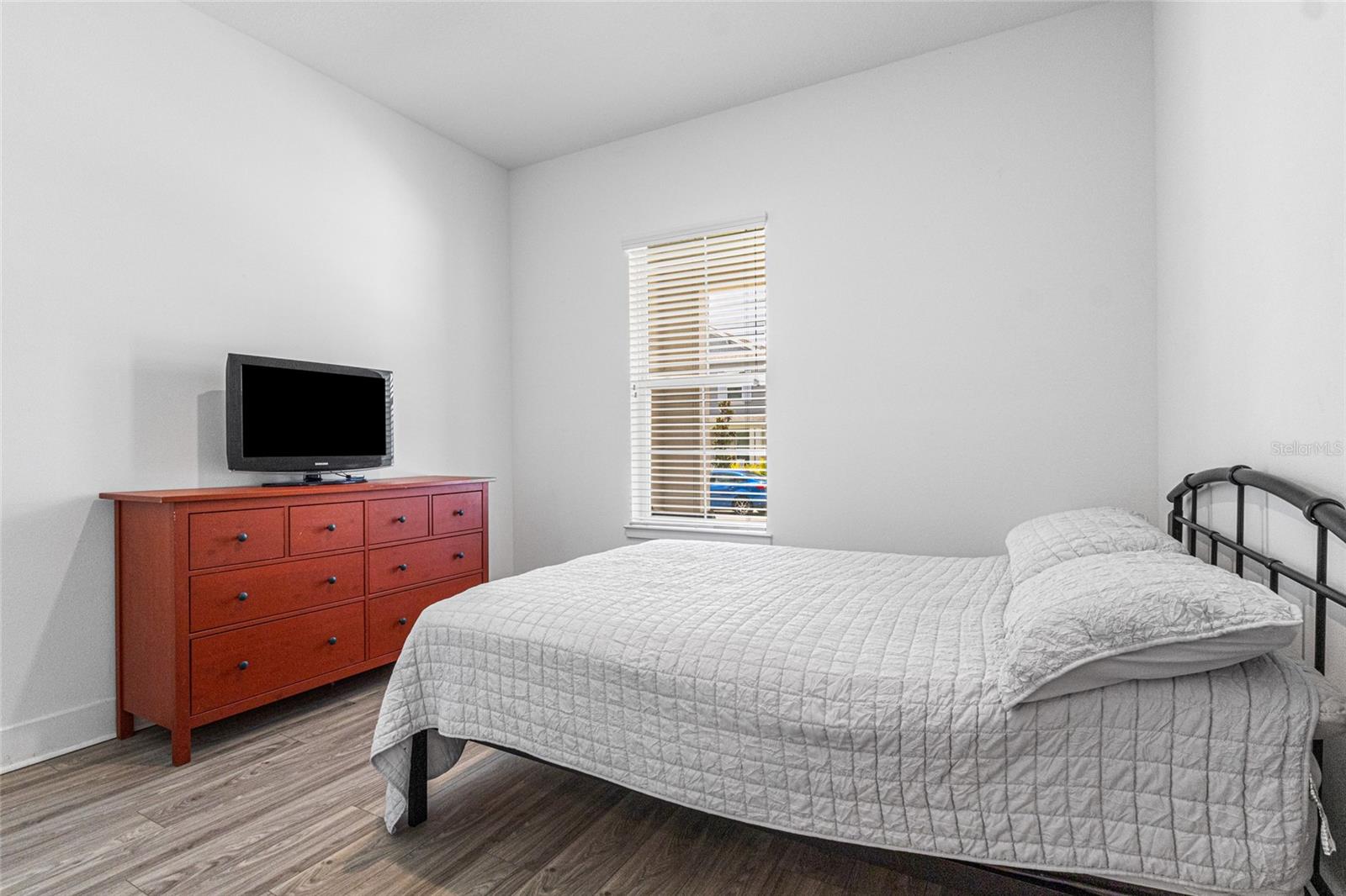 Image 13 of 51 For 14955 Lebeau Loop