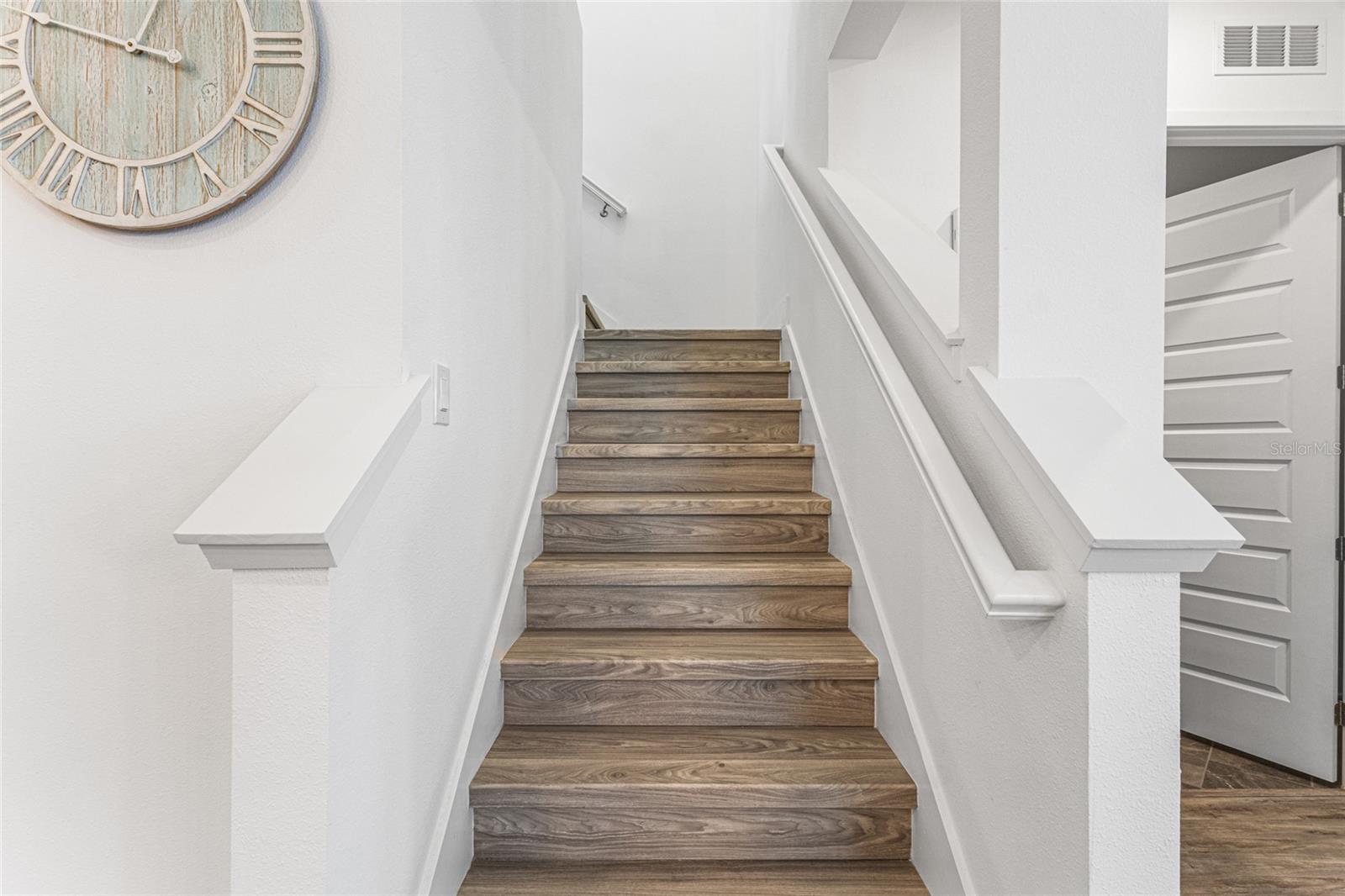 Image 19 of 51 For 14955 Lebeau Loop