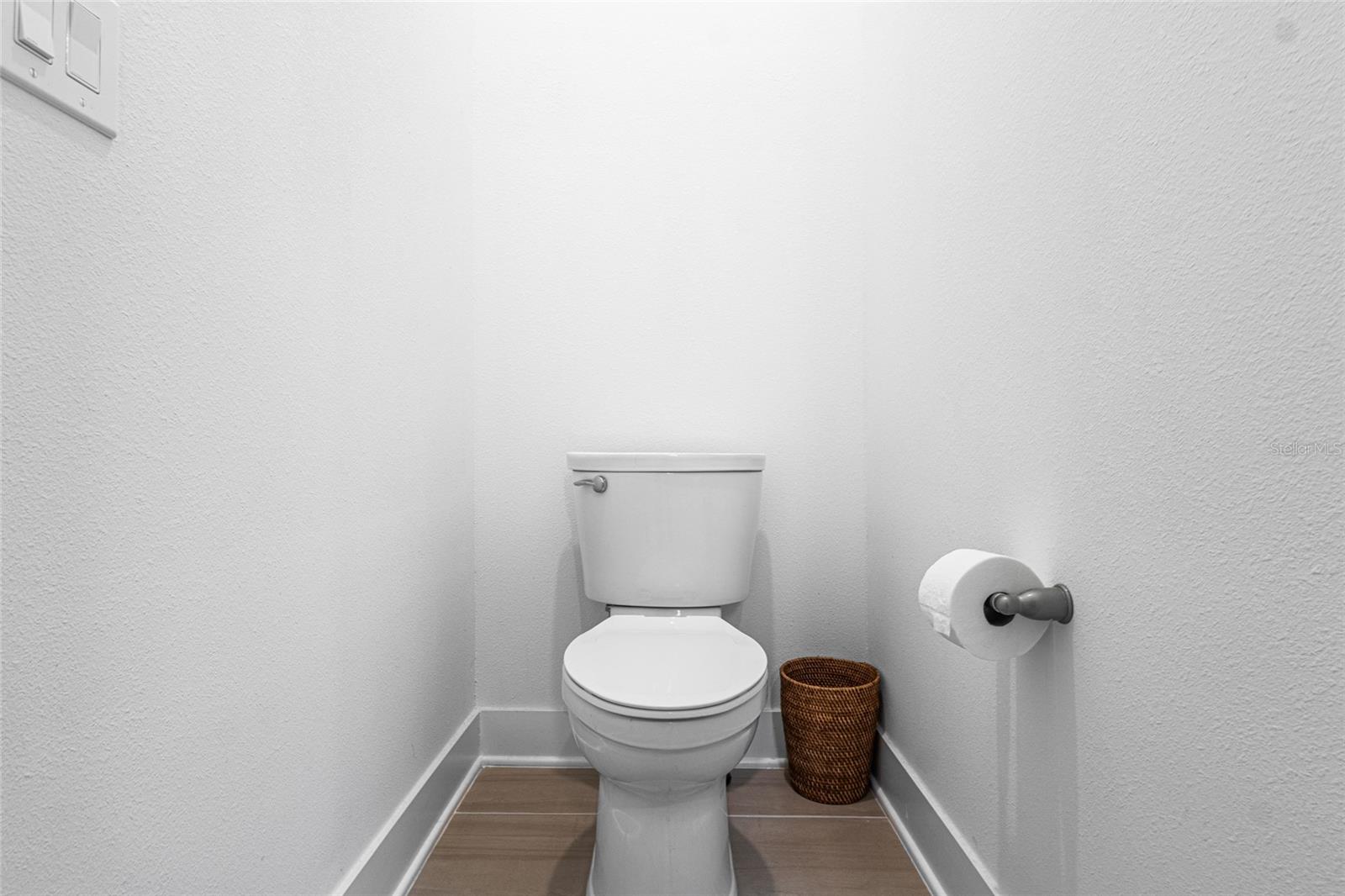 Image 28 of 51 For 14955 Lebeau Loop