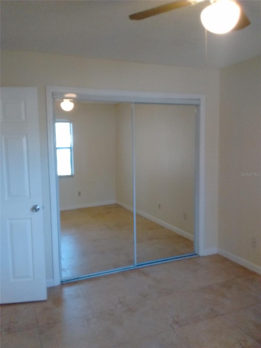 Image 14 of 15 For 457 Hemlock Street