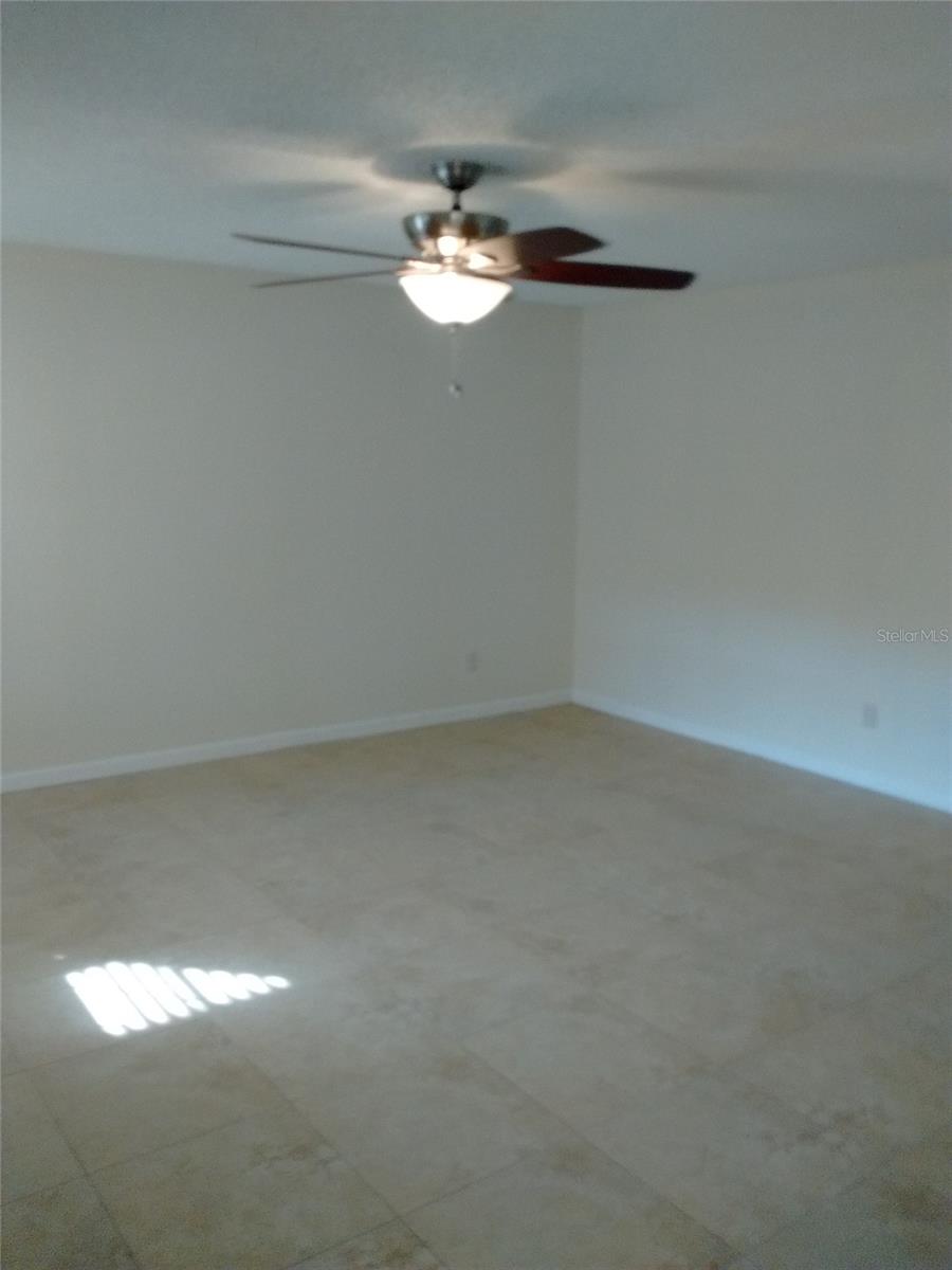 Image 6 of 15 For 457 Hemlock Street