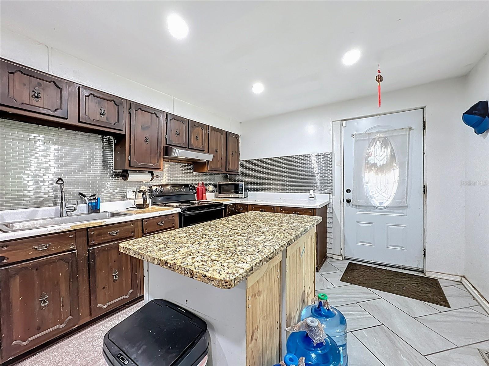 Image 6 of 63 For 7717 Clarcona Ocoee Road