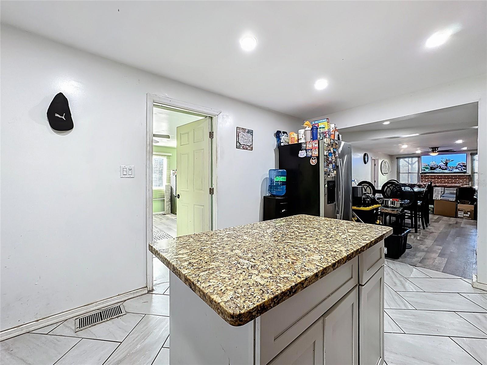 Image 8 of 63 For 7717 Clarcona Ocoee Road