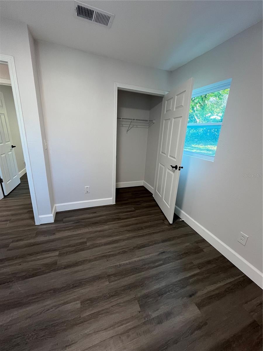 Image 17 of 19 For 1208 Helen Street