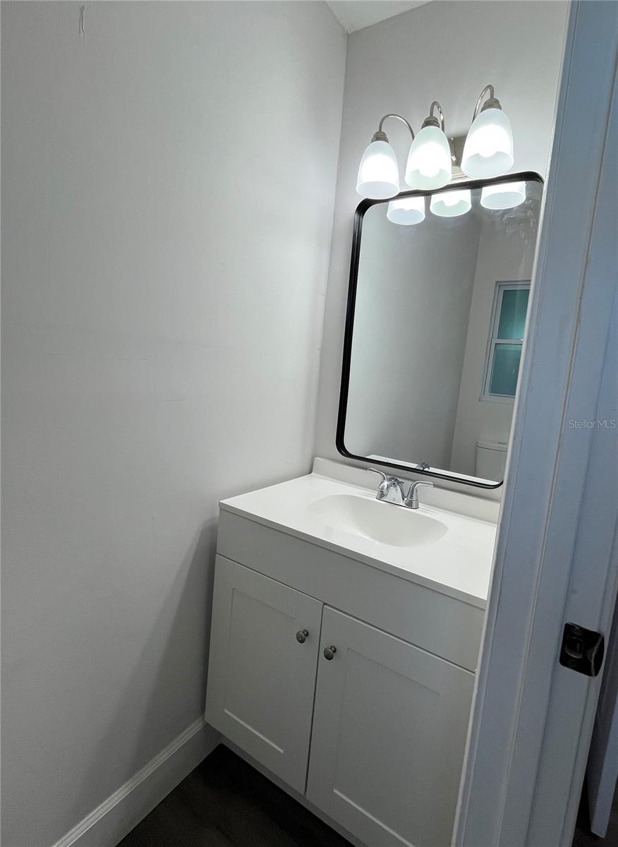 Image 18 of 19 For 1208 Helen Street