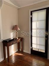 Image 3 of 12 For 19 A Thornton Avenue W