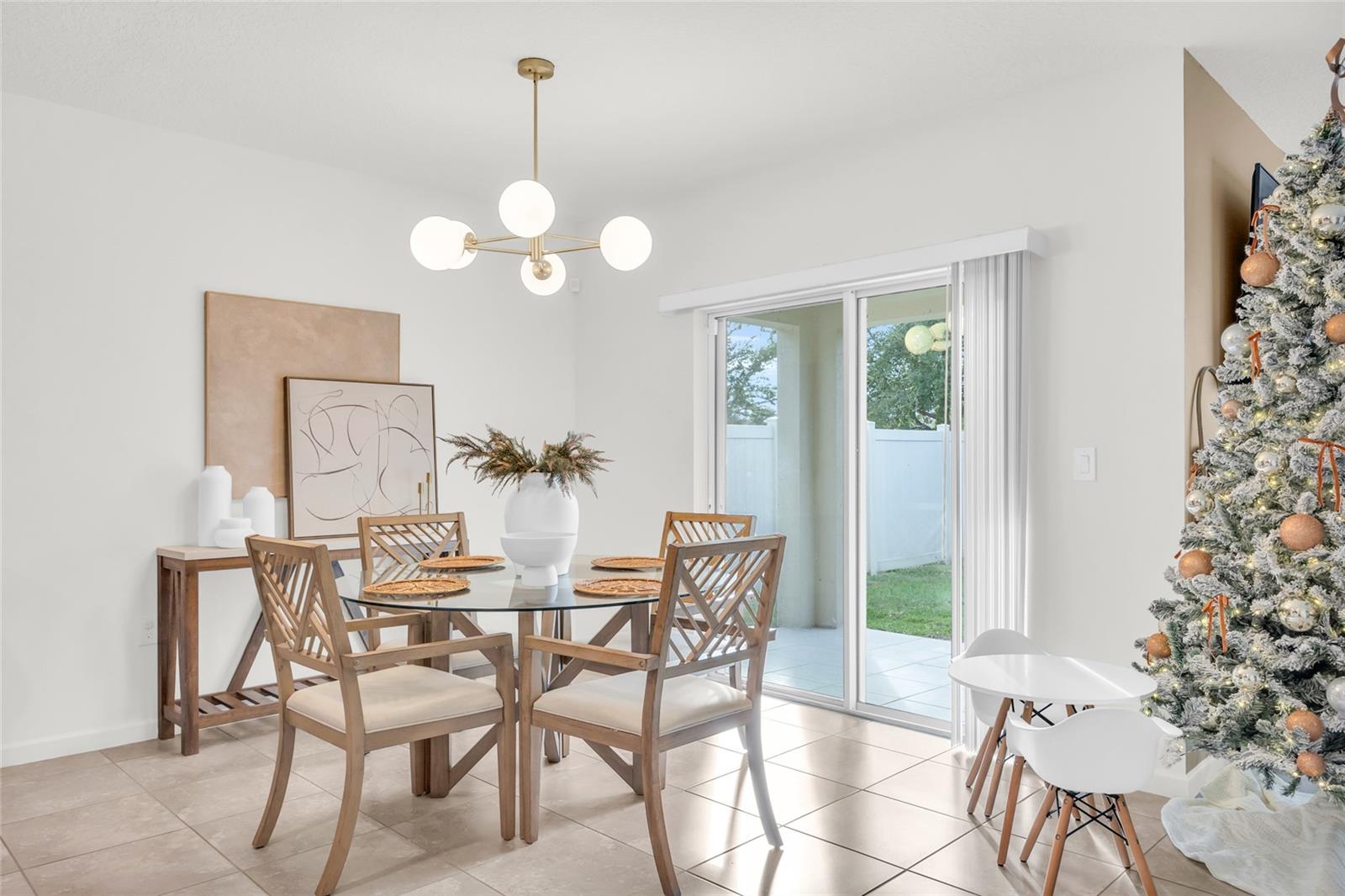 Image 13 of 49 For 509 Forest Trace Circle