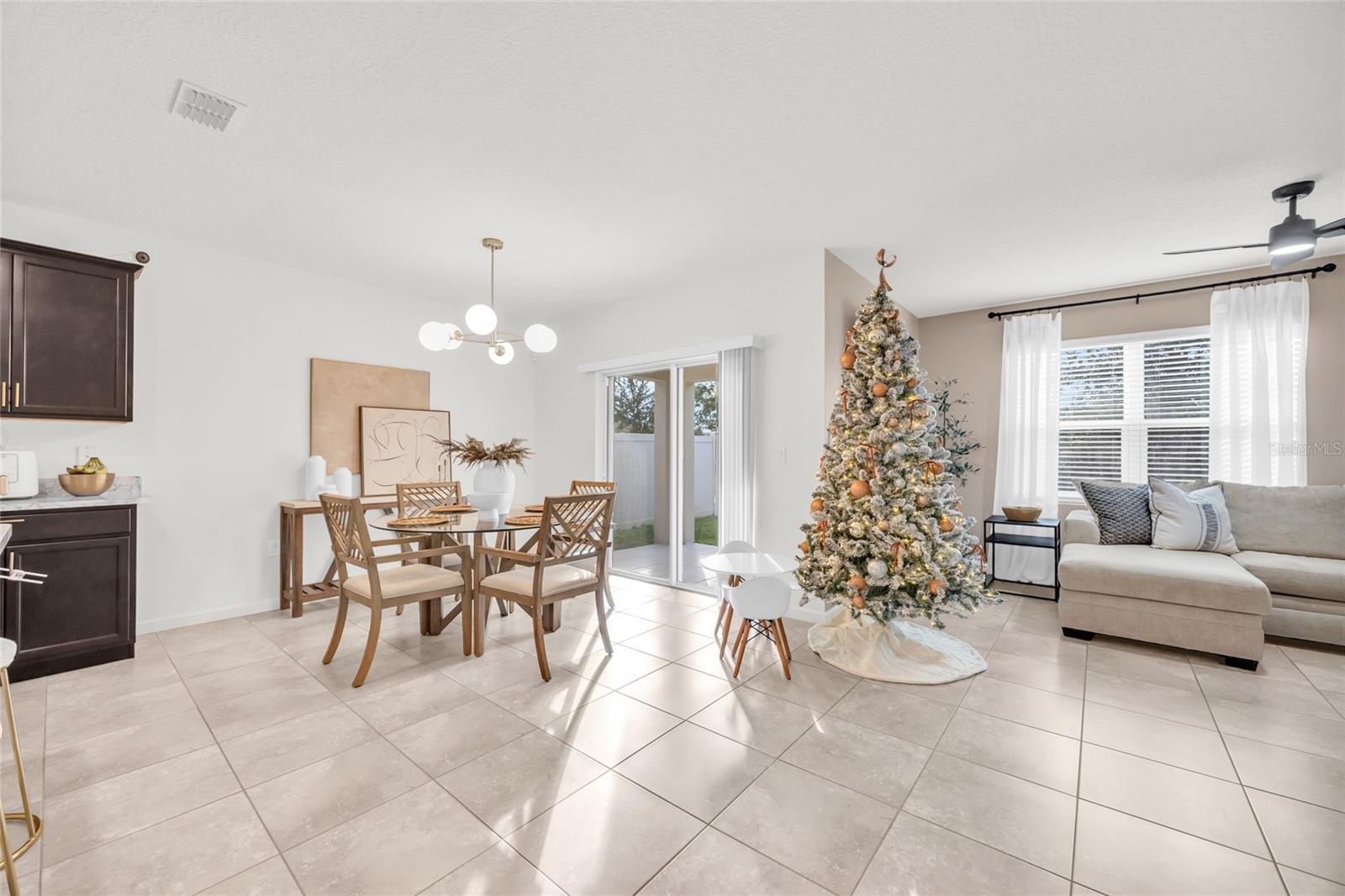 Image 14 of 49 For 509 Forest Trace Circle