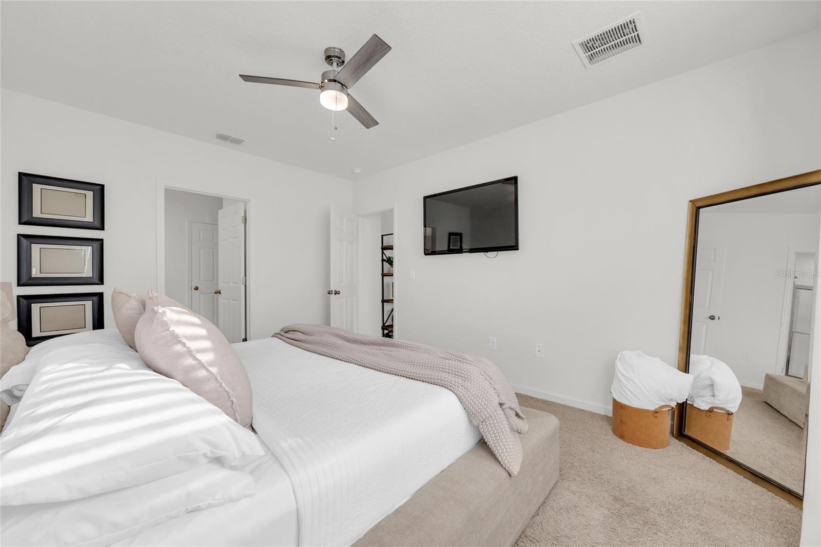 Image 22 of 49 For 509 Forest Trace Circle