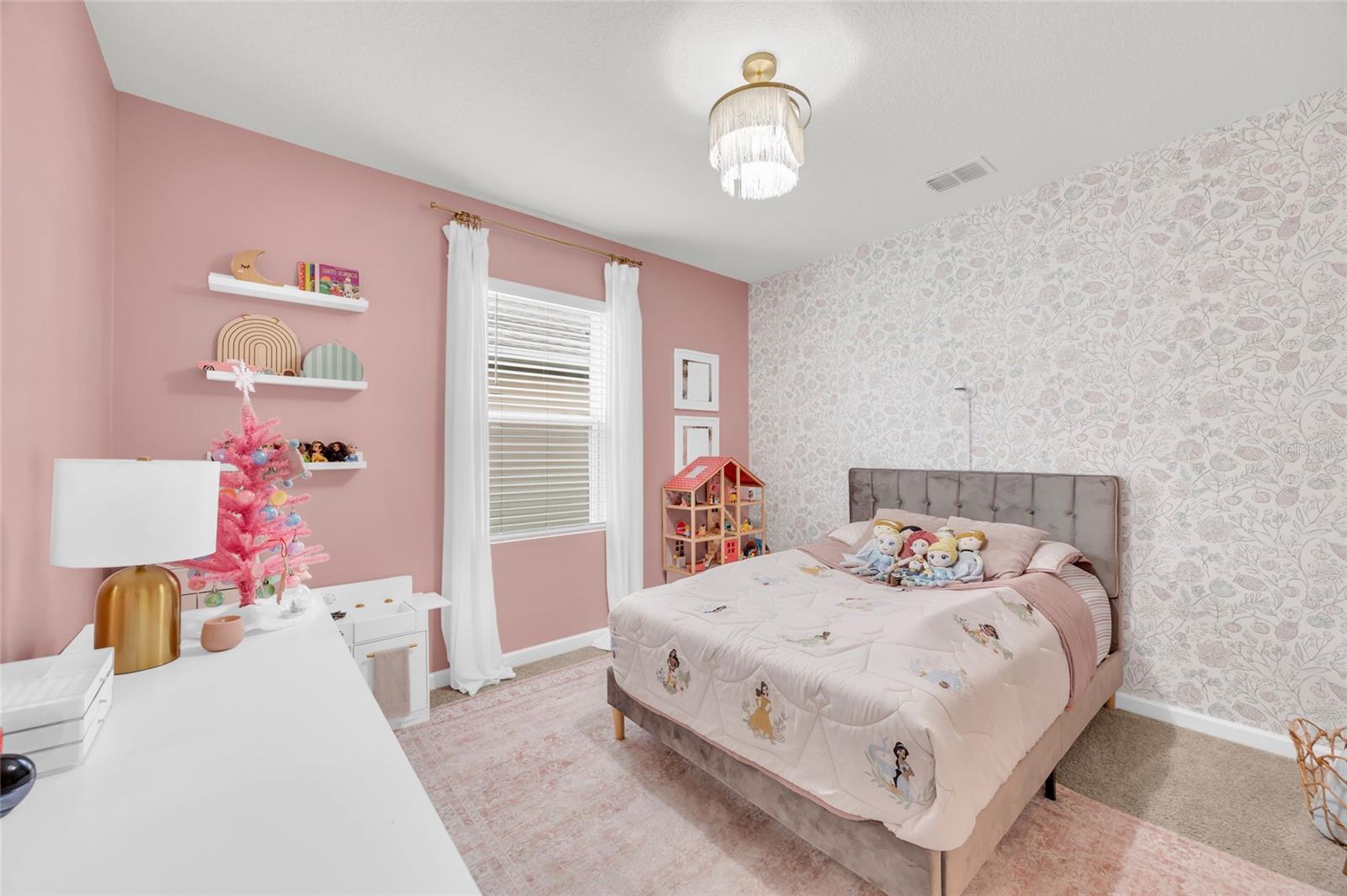 Image 30 of 49 For 509 Forest Trace Circle