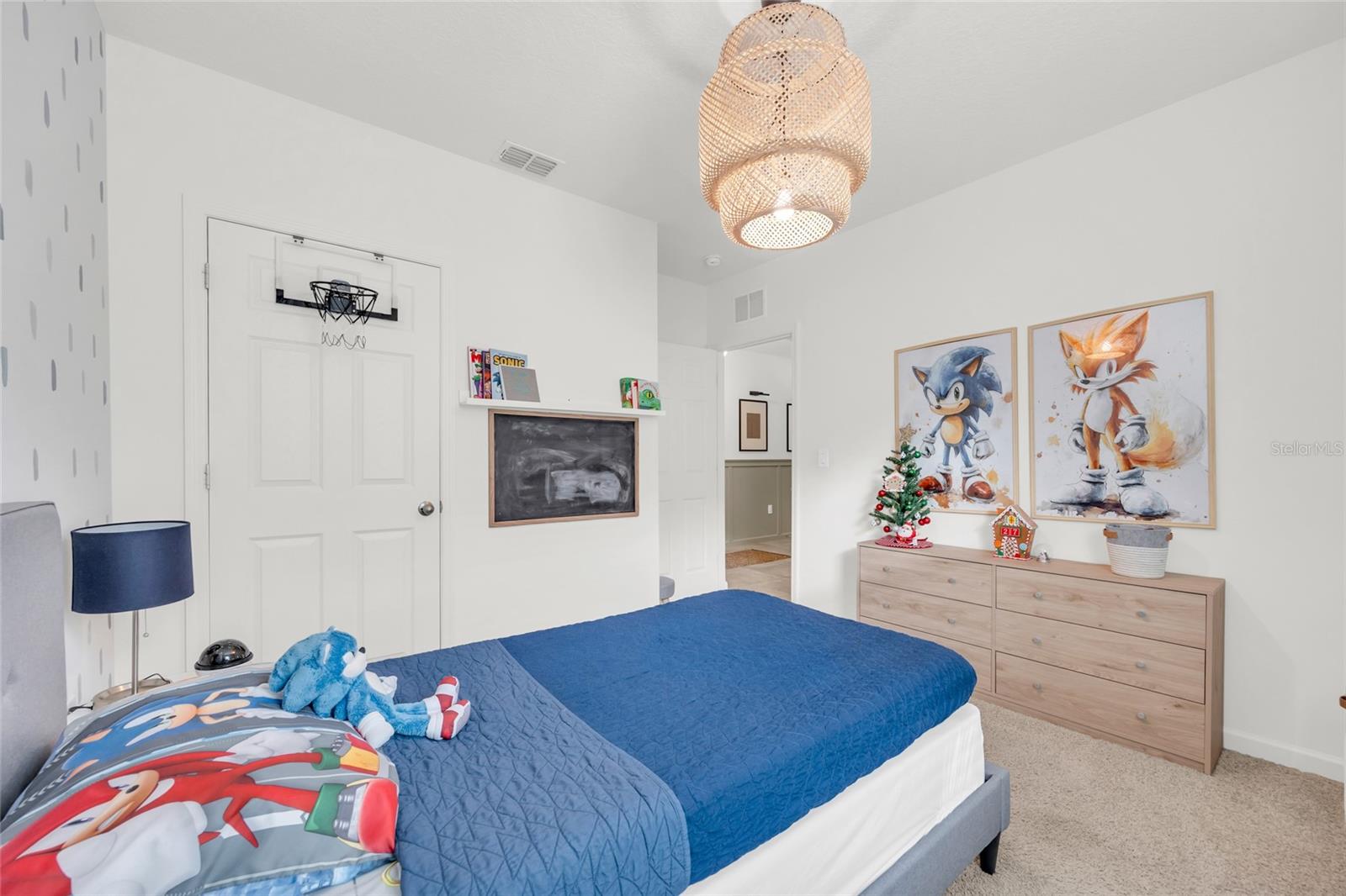 Image 33 of 49 For 509 Forest Trace Circle