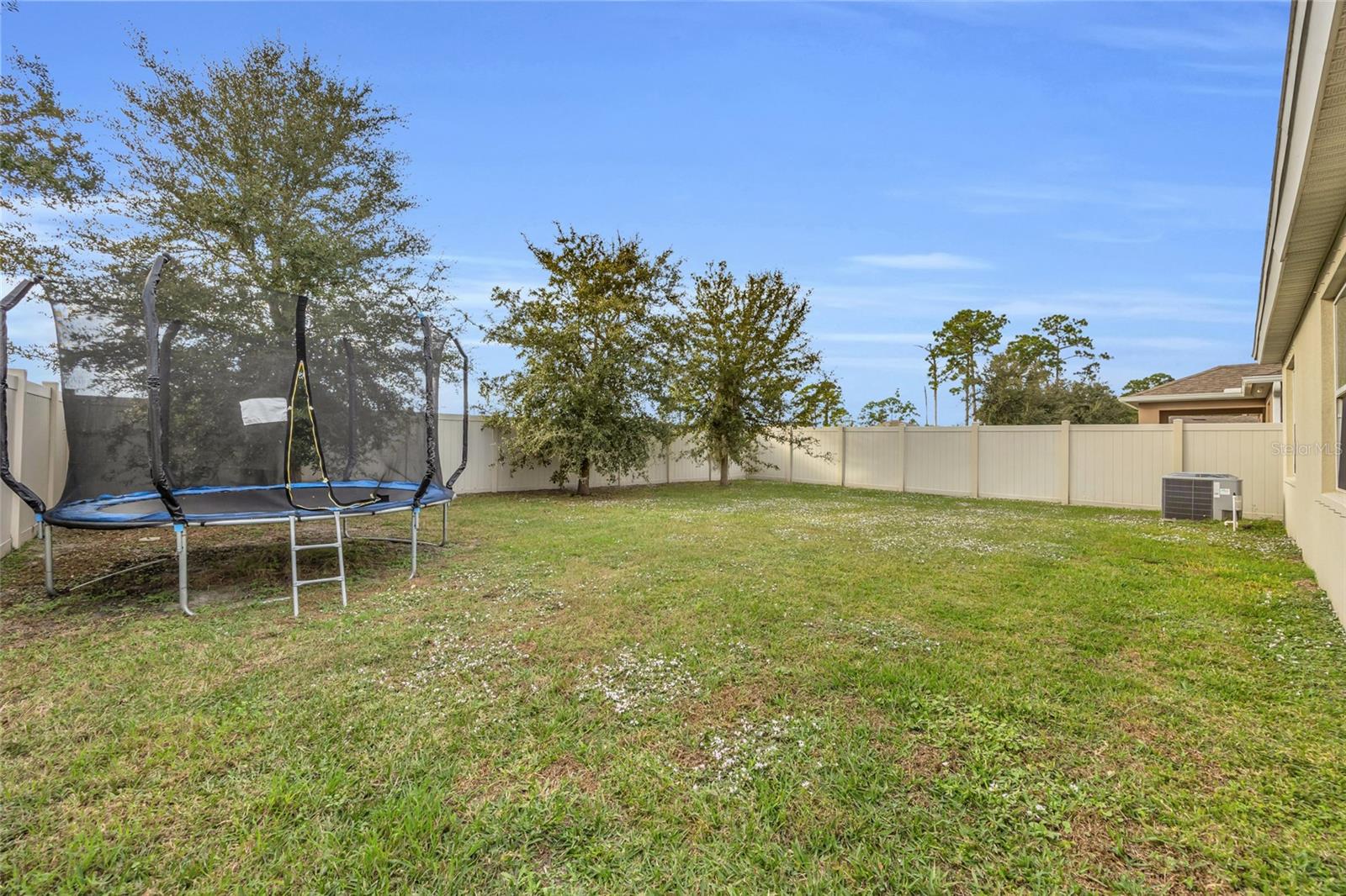 Image 38 of 49 For 509 Forest Trace Circle