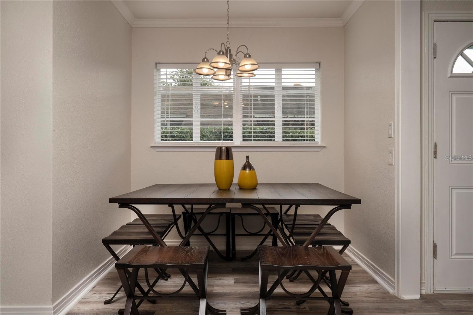 Image 3 of 7 For 816-818 Amelia Street