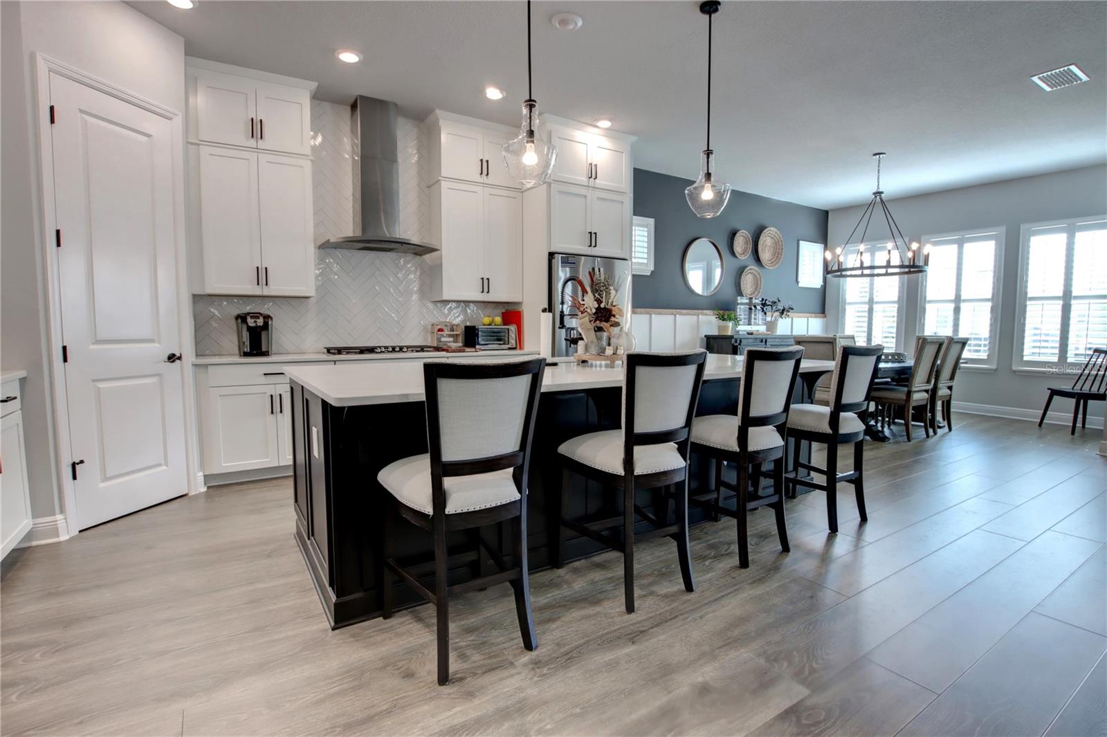 Image 10 of 37 For 640 Rosewood Way