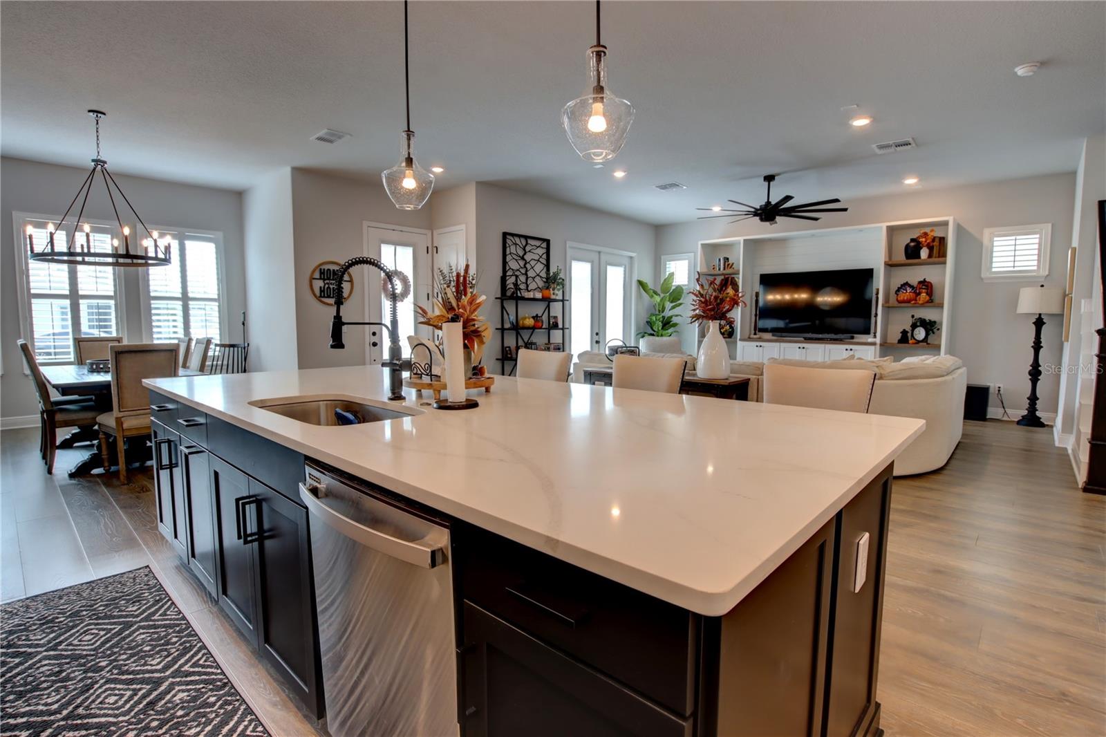 Image 12 of 37 For 640 Rosewood Way