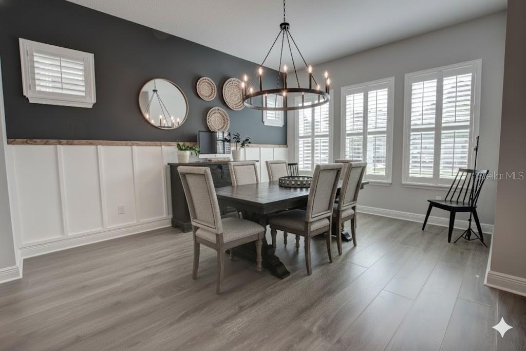 Image 14 of 37 For 640 Rosewood Way