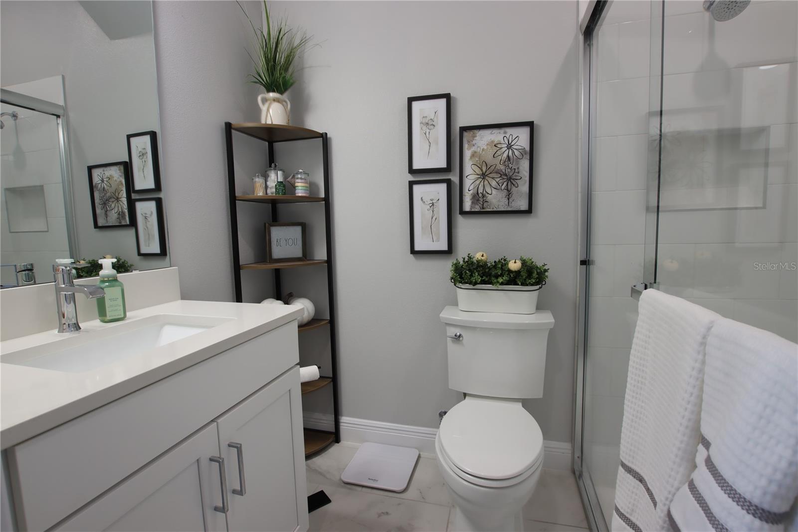 Image 17 of 37 For 640 Rosewood Way