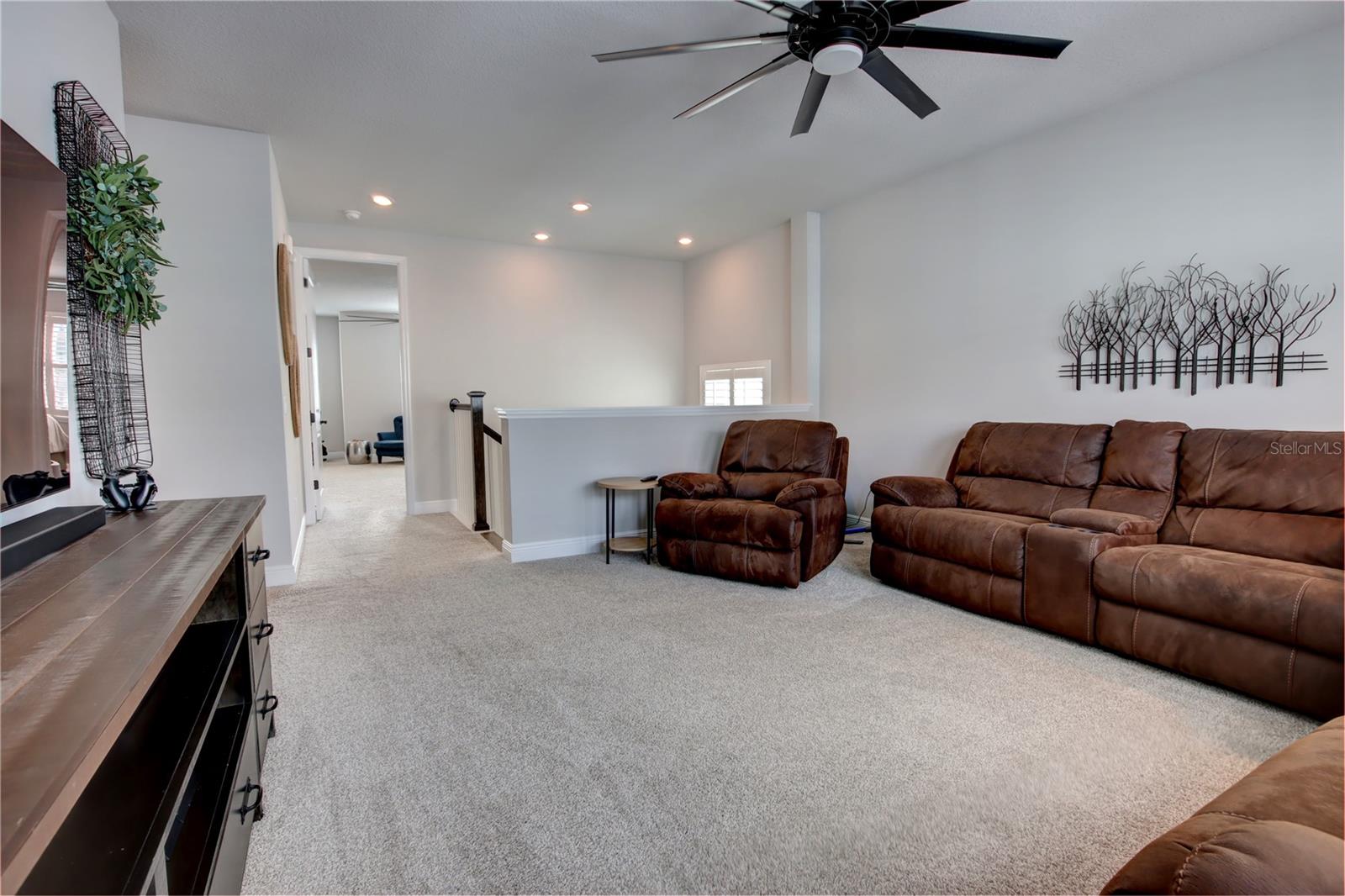 Image 19 of 37 For 640 Rosewood Way