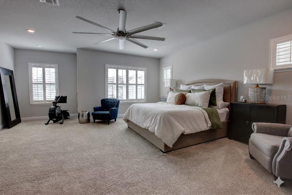 Image 21 of 37 For 640 Rosewood Way