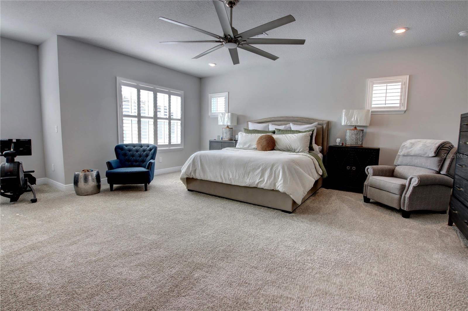 Image 22 of 37 For 640 Rosewood Way