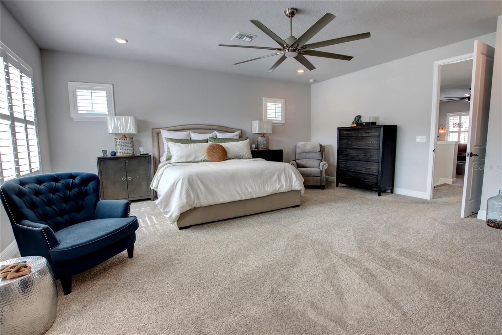 Image 23 of 37 For 640 Rosewood Way