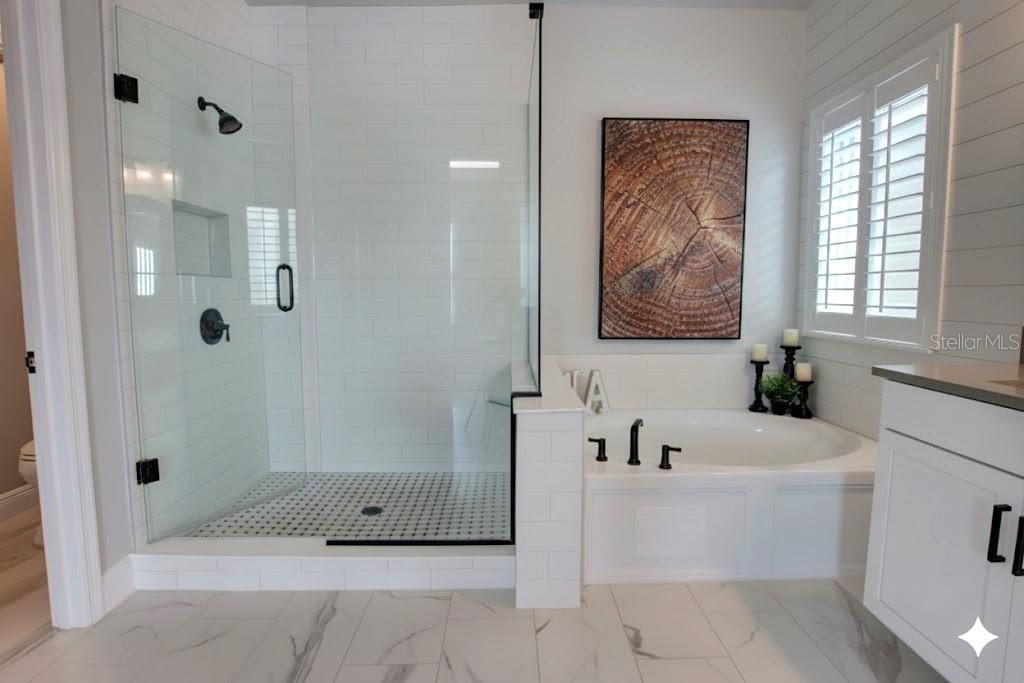 Image 25 of 37 For 640 Rosewood Way