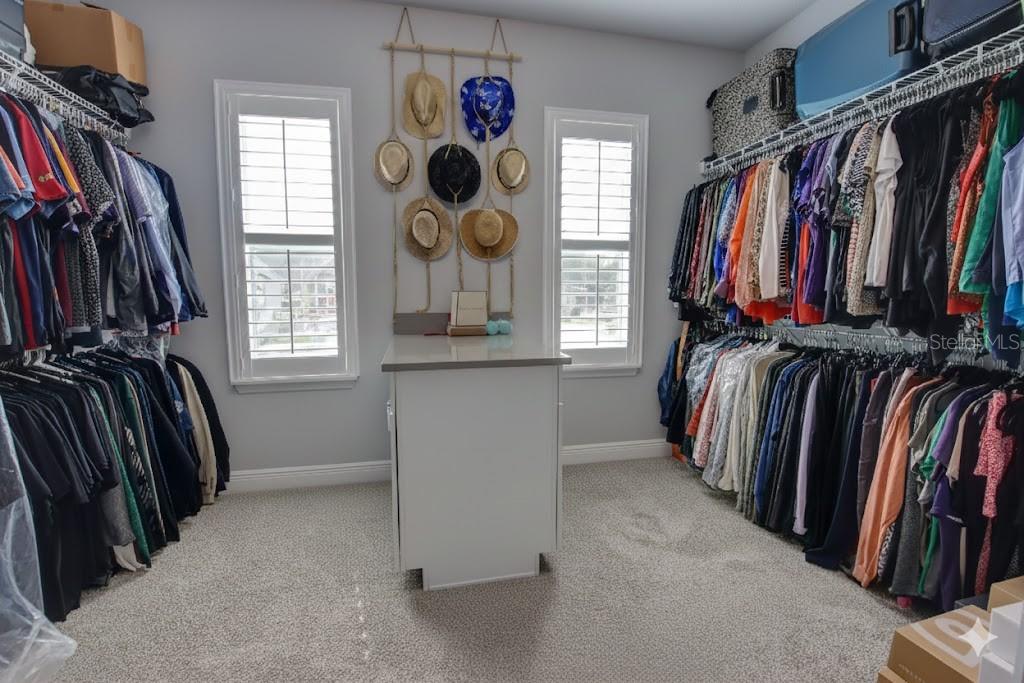 Image 28 of 37 For 640 Rosewood Way