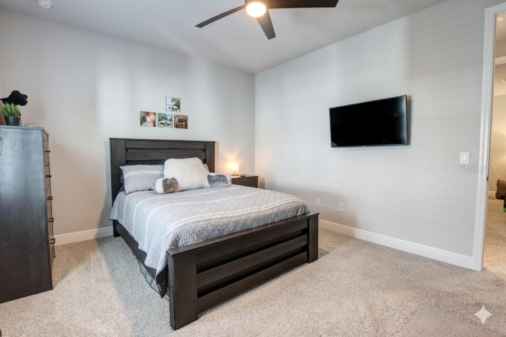 Image 30 of 37 For 640 Rosewood Way